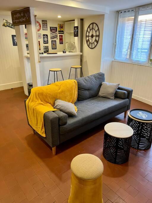 Dole : L Atelier Des Reves Apartment Luaran gambar