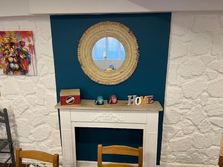 Dole : L Atelier Des Reves Apartment Luaran gambar